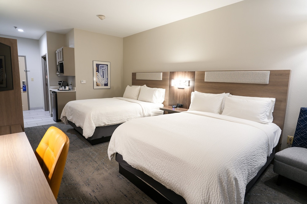 Standard Room, 2 Queen Beds, Accessible - Photo 3
