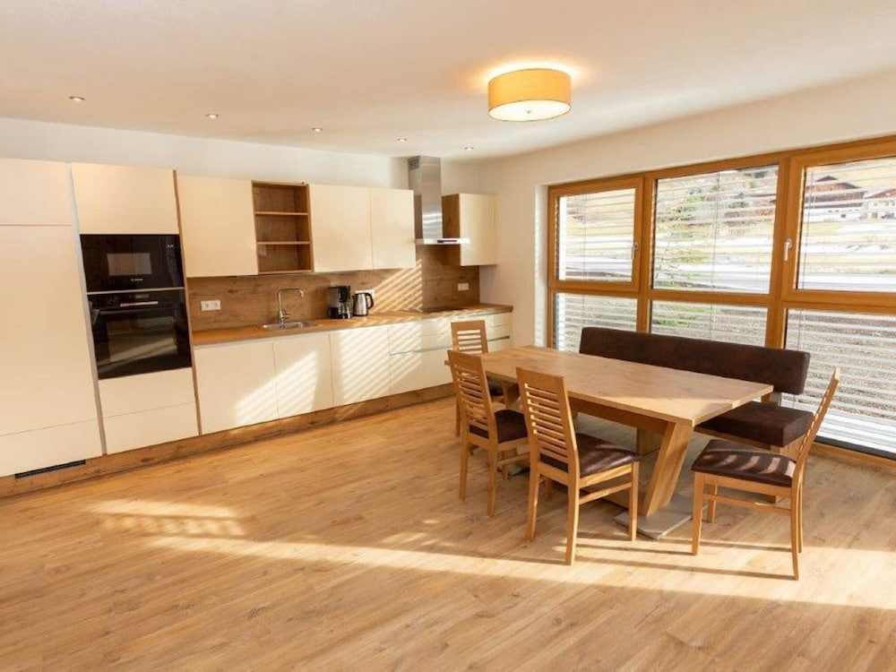 House photo 2