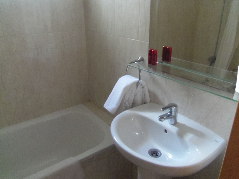Standard Triple Room - Photo 3