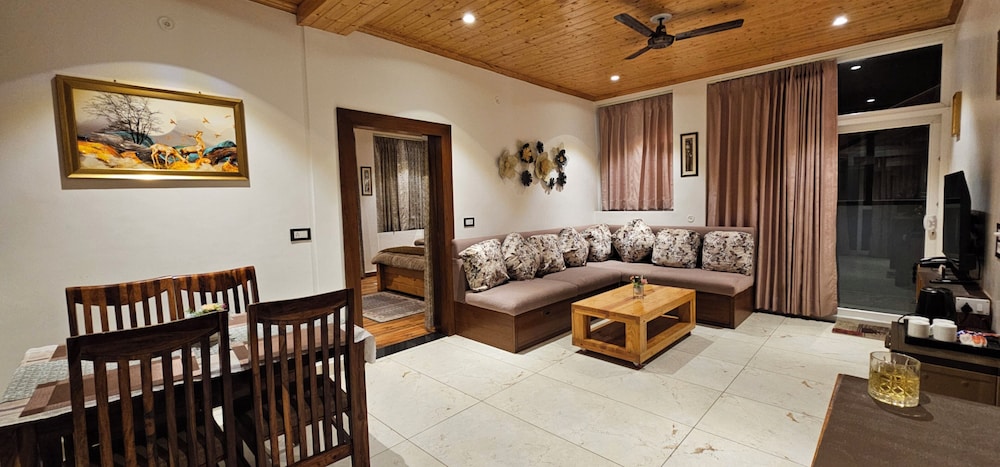 Oak Royal Suite (2BHK) - Photo 5