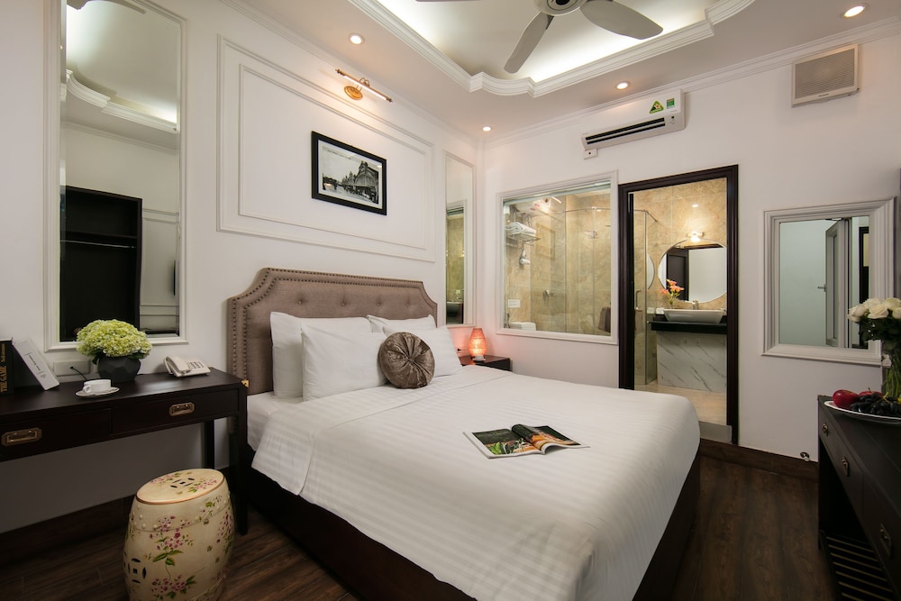 Deluxe Double or Twin Room