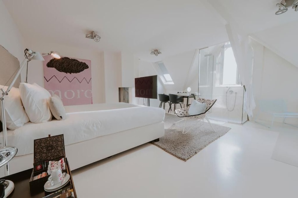 Signature Double Room photo 1