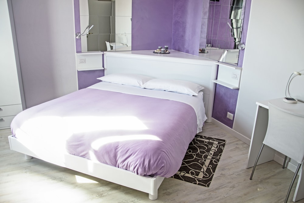 Double Room, Jetted Tub photo 1