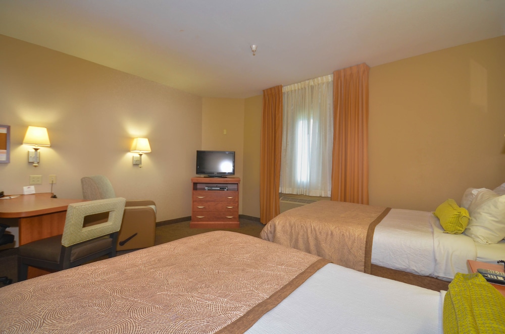 Studio, 1 Queen Bed, Accessible (Comm, Mobil, Roll-In Shower) - Photo 3