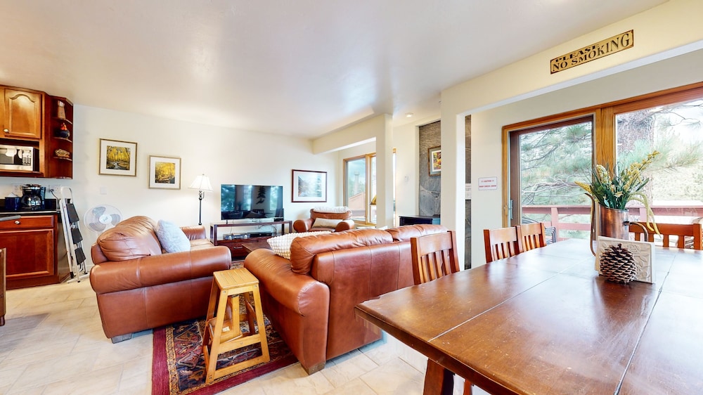 Condo, 3 Bedrooms