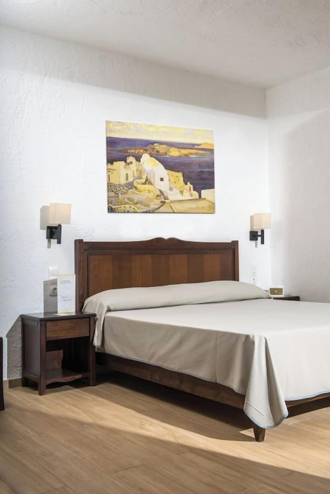 Standard Room, Garden View