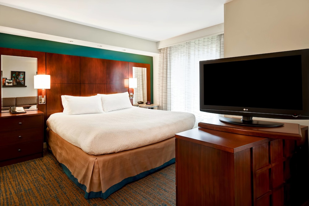 Studio Suite, 1 King Bed with Sofa bed (Pure) photo 1
