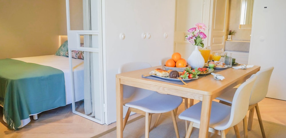 Apartment, 2 Bedrooms (A2) - Photo 8