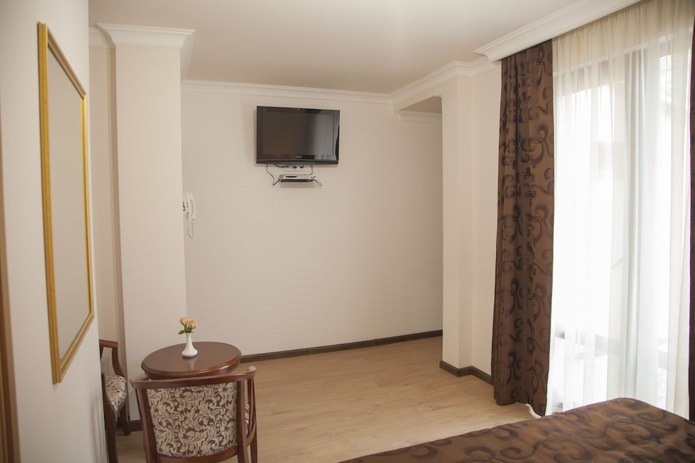 Luxury Double Room, 1 Queen Bed photo 3