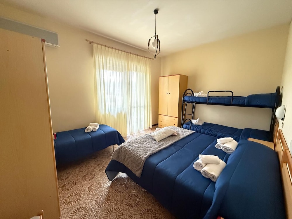 Basic Double or Twin Room photo 3
