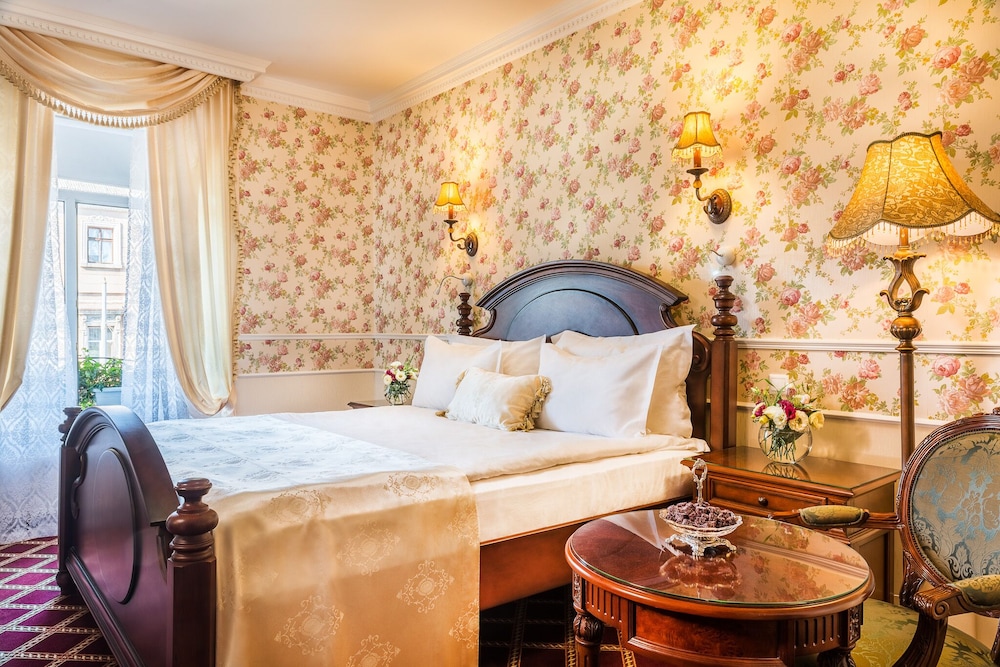 Suite English Style photo 3