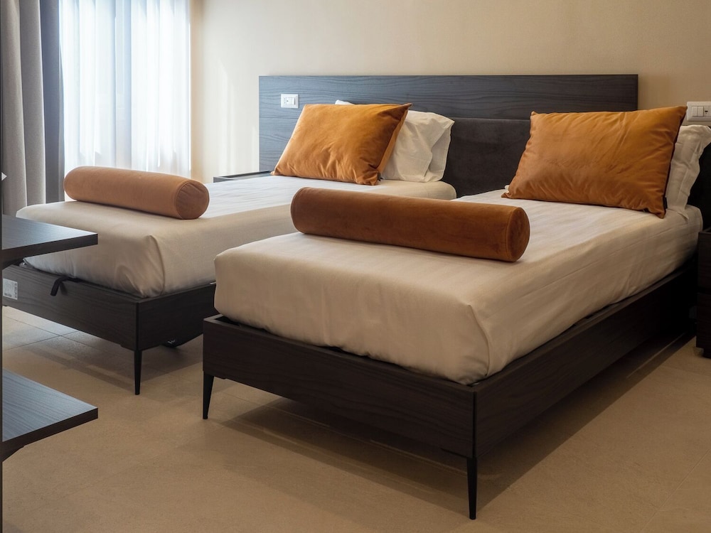 Superior Triple Room, Balcony