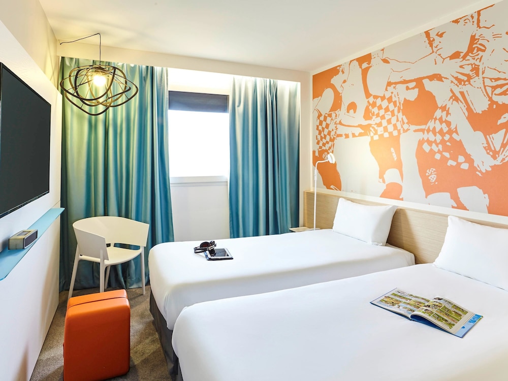 Standard Twin Room, 2 Twin Beds photo 3