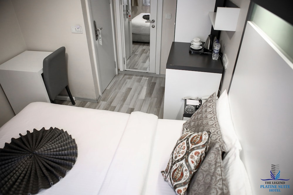 Basic Studio Suite, 1 Double Bed with Sofa bed, Non Smoking, Refrigerator photo 2