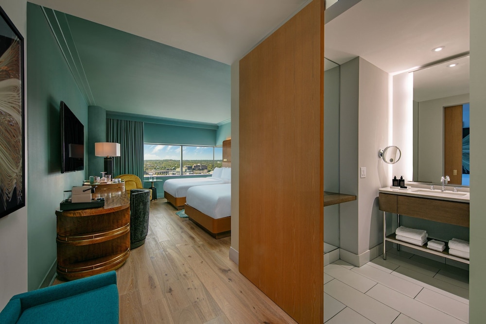 Standard Room, 2 Queen Beds, City View - Photo 7