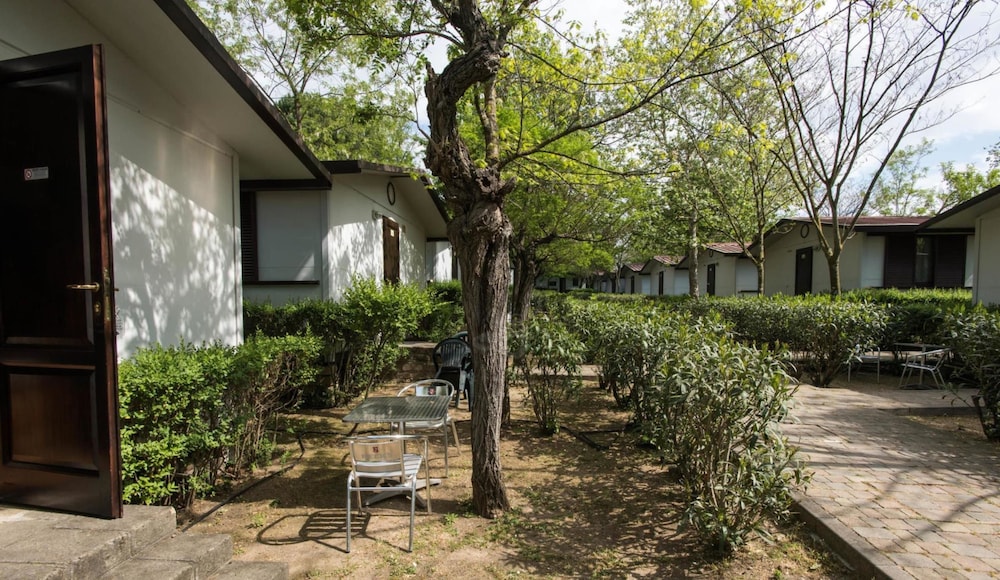 Standard Bungalow, 1 Bedroom - Photo 7