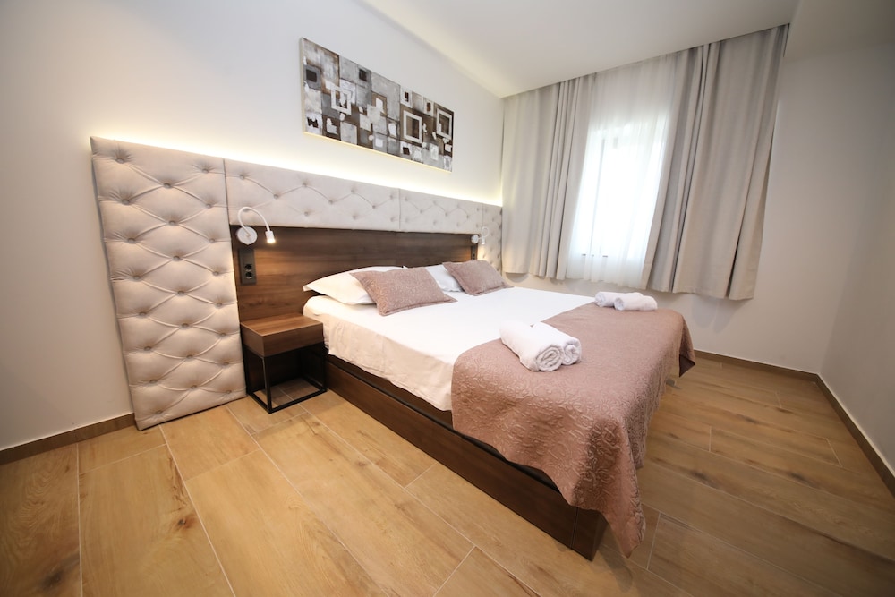 Standard Suite