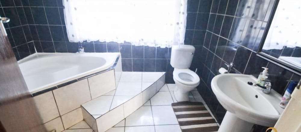 Standard Double Or Twin Room photo 2