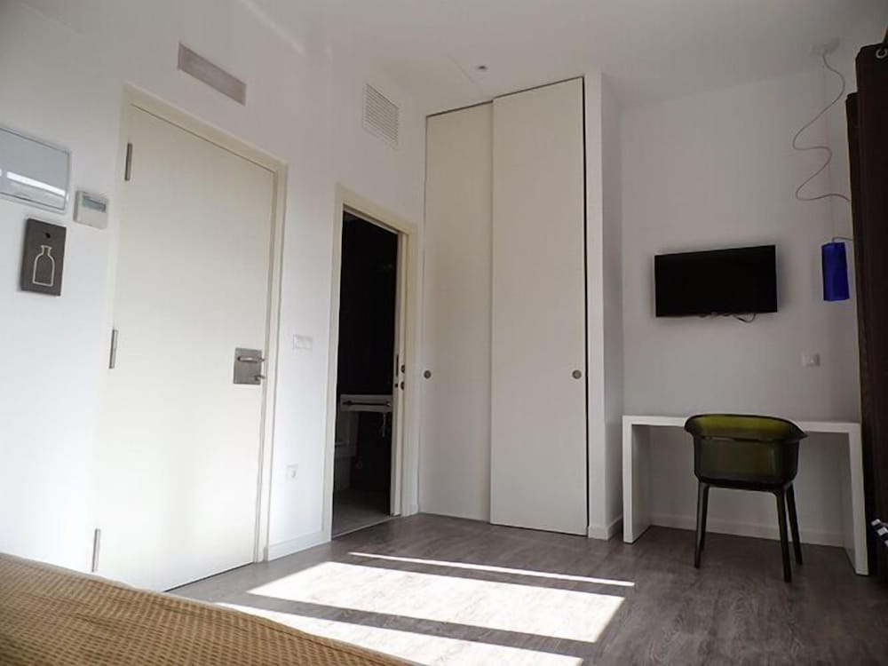 Family Room photo 3
