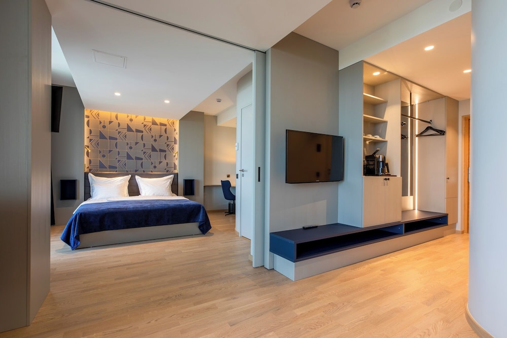 Suite, Balcony photo 1