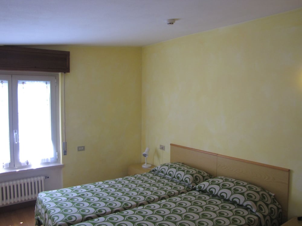 Apartment, 3 Bedrooms, 2 Bathrooms photo 1