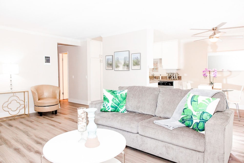 Apartment photo 1