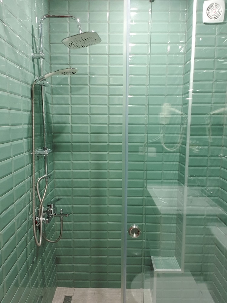 Standard Double or Twin Room - Photo 5