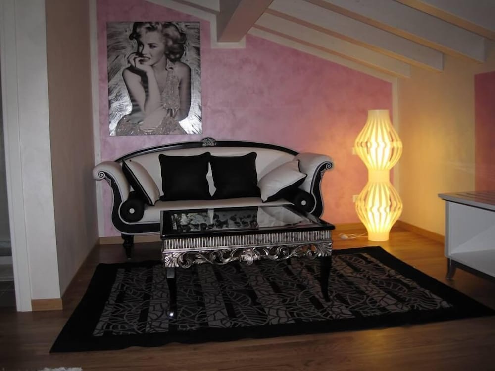 Twin room Single Beds