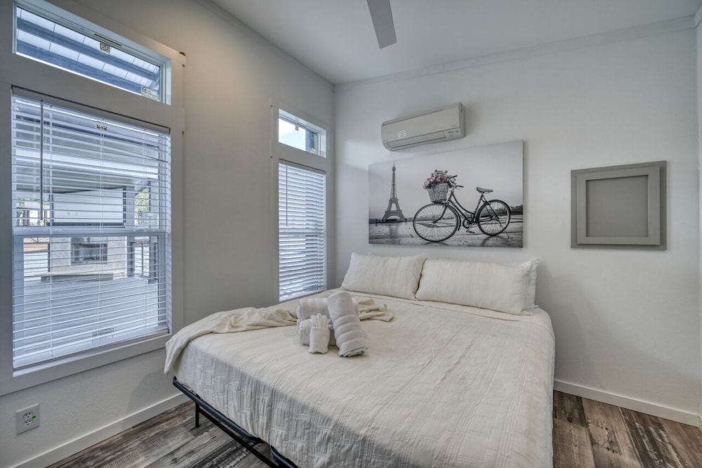 House, Multiple Beds, Patio