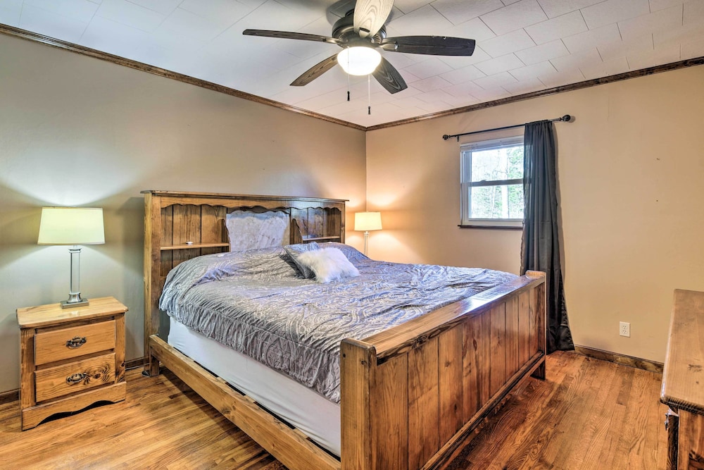 House (4 Bedrooms) photo 2