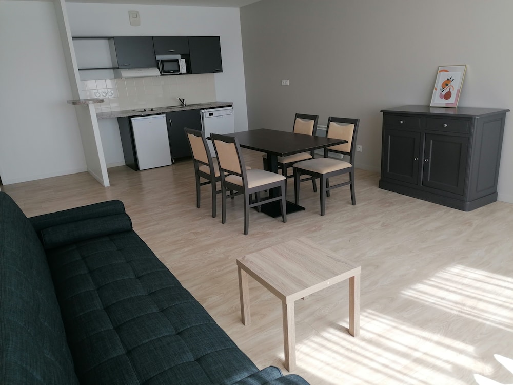 Two bedrooms apartment