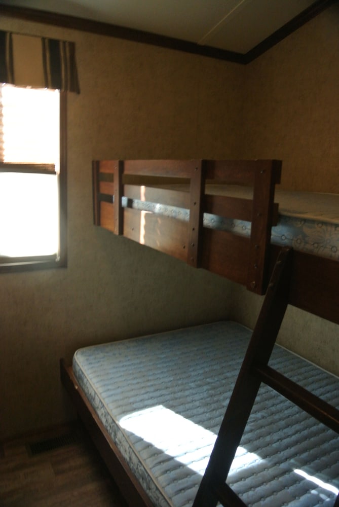 Basic Cottage, 2 Bedrooms photo 3