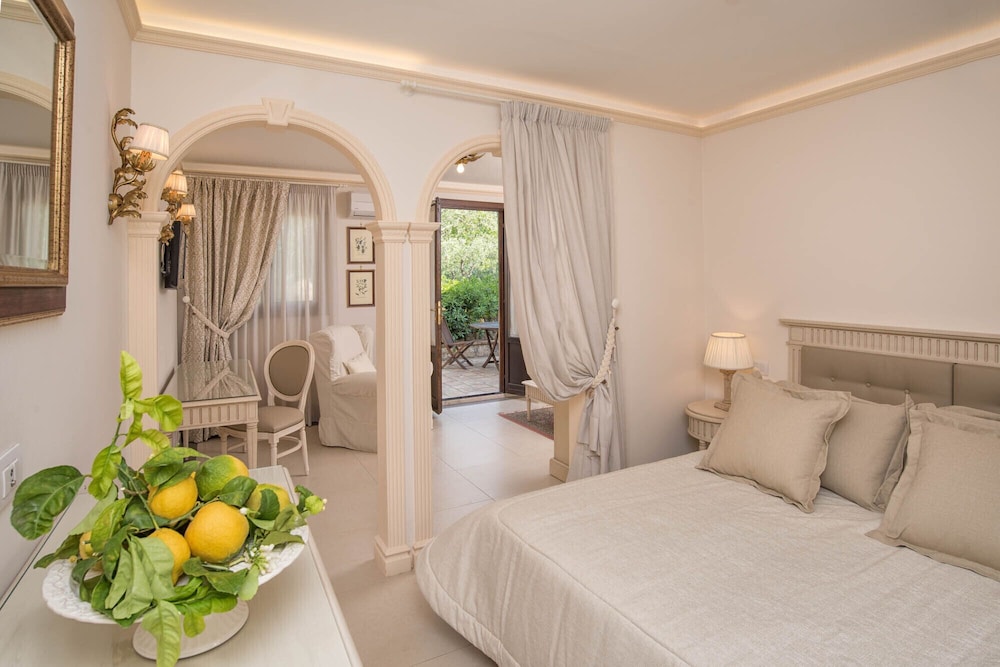 Junior Suite - Photo 1