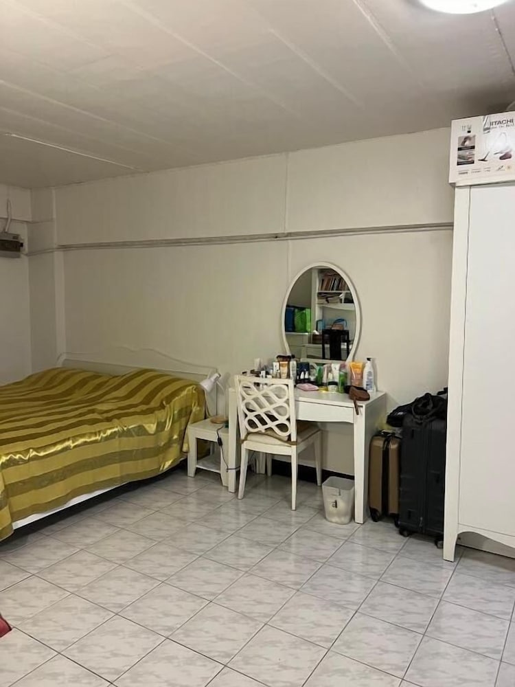 Apartment photo 3