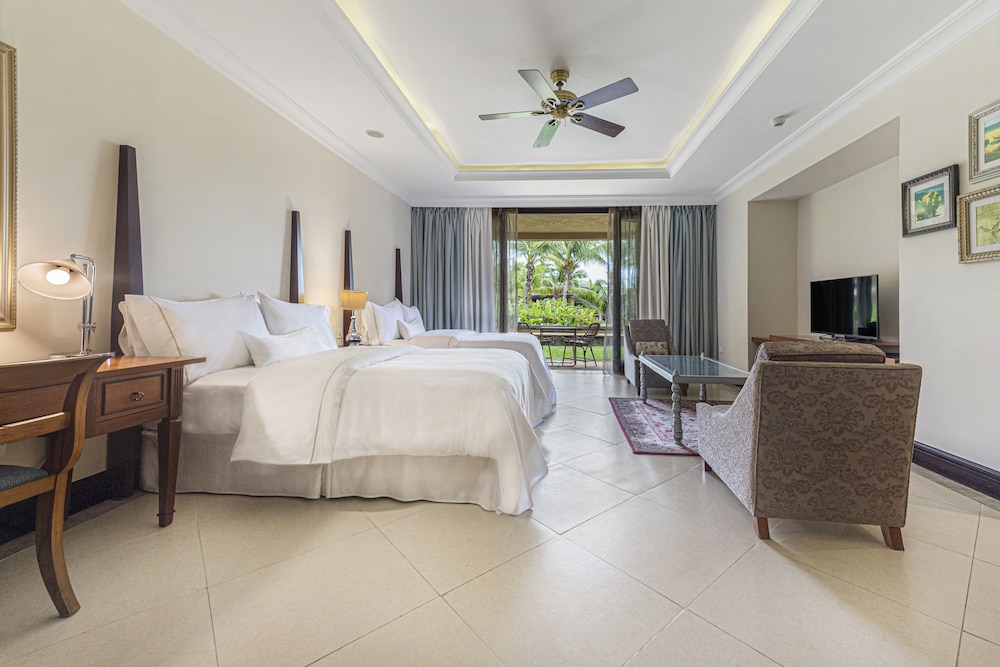 Junior Suite, 2 Queen Beds - Photo 7