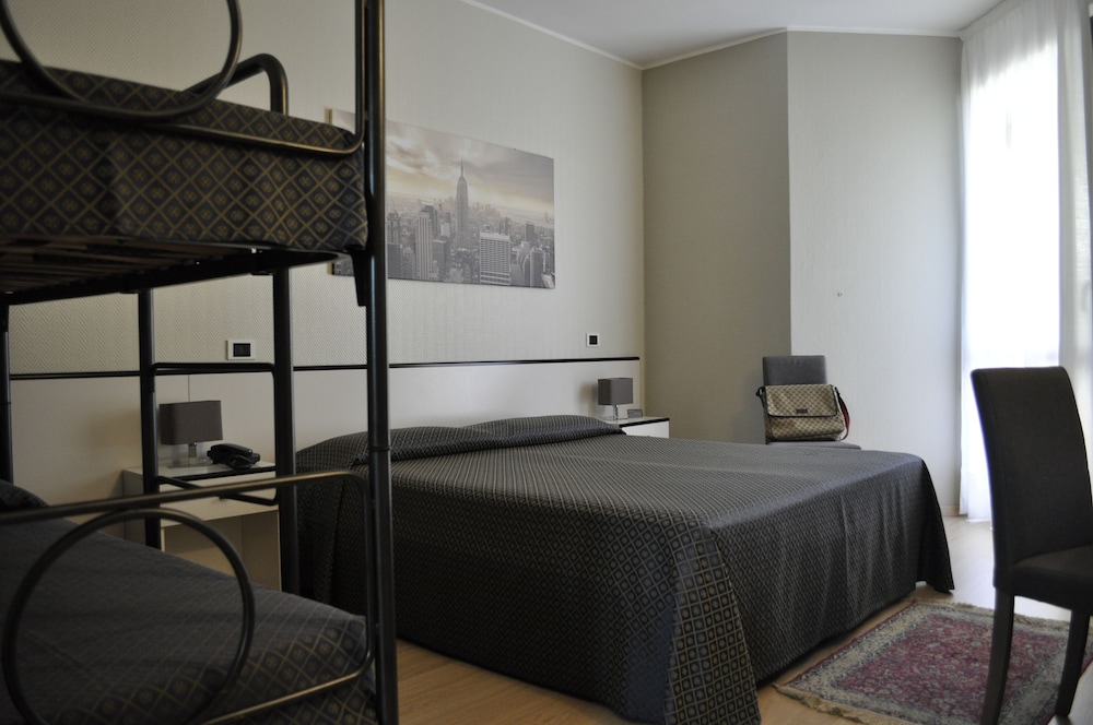 Family Triple Room photo 1