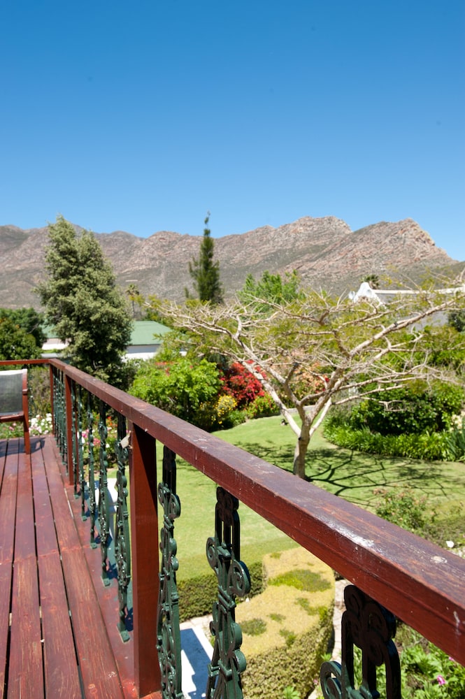 Deluxe Suite, Mountain View, Garden Area photo 3