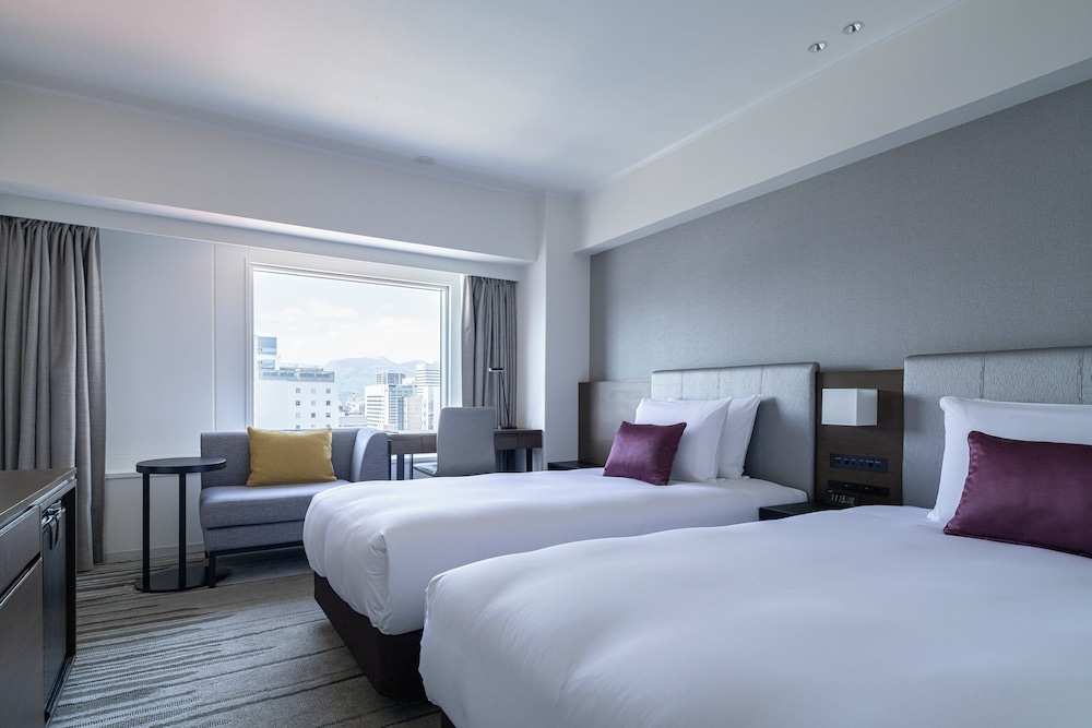Standard Room, 2 Twin Beds, Corner (High Floor) - Photo 2