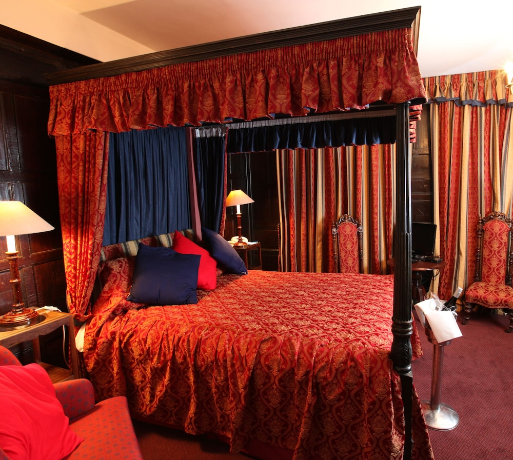 Superior Double Room, Ensuite, City View (Victoria Room 4 Poster) photo 3