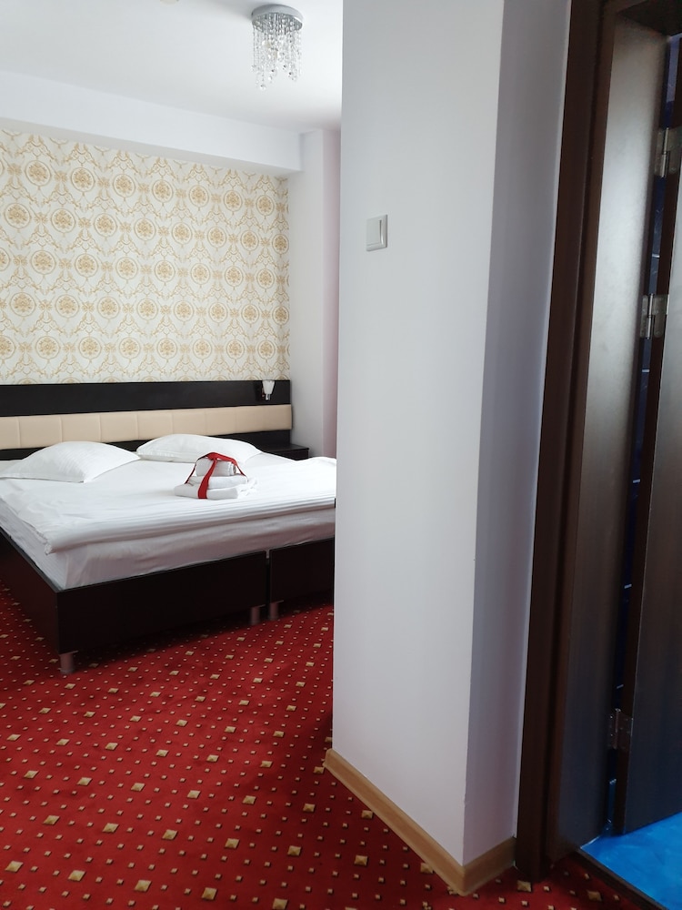 Family Apartment, 2 Bedrooms photo 1