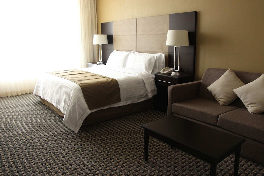 Standard Room, 1 King Bed - Photo 3