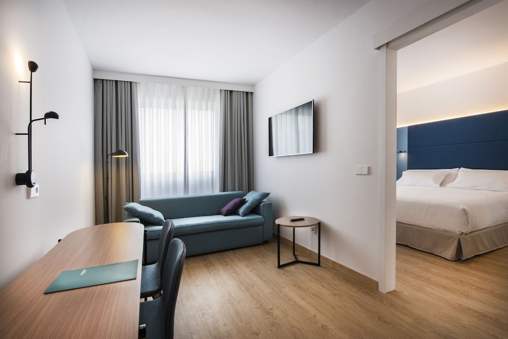 Premium Room - Photo 1