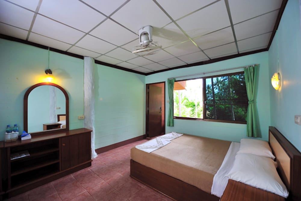 Standard Room with Fan No Hot Water photo 2