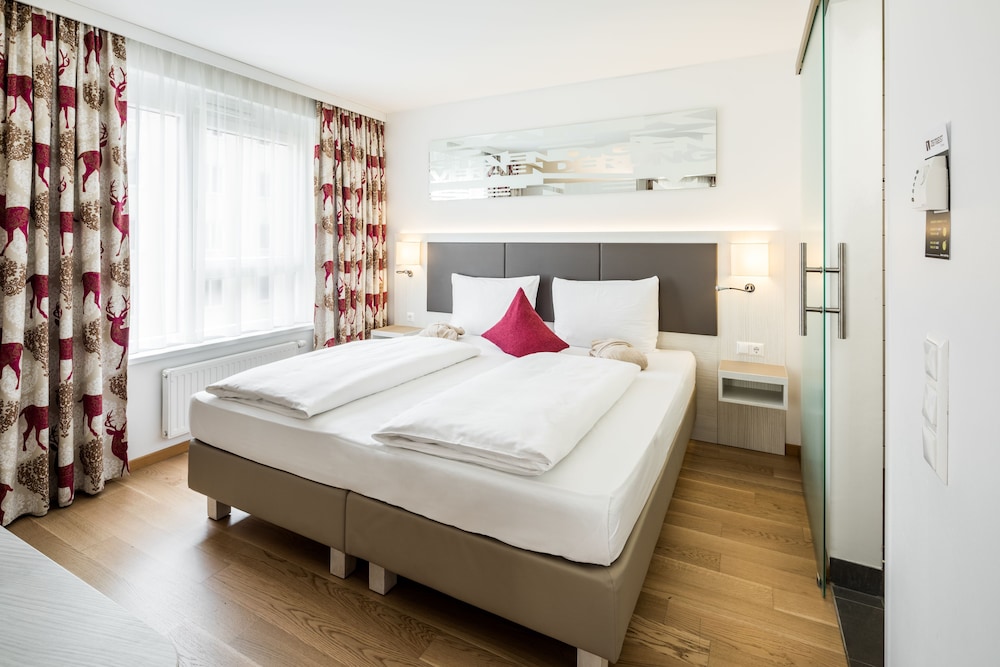 Suite, Garden View photo 2