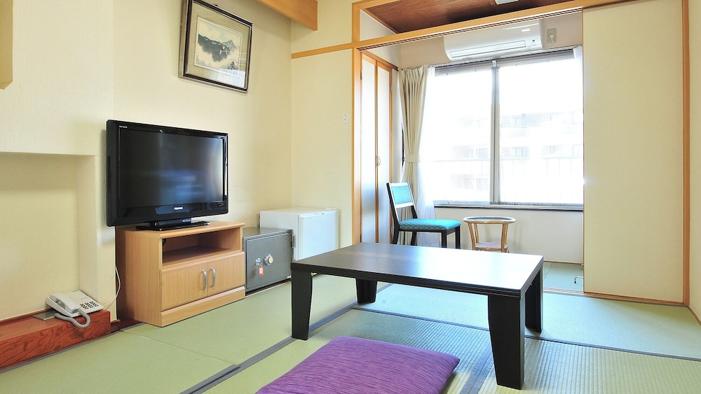 Japanese Style Room, Single Use, Shared Bathroom