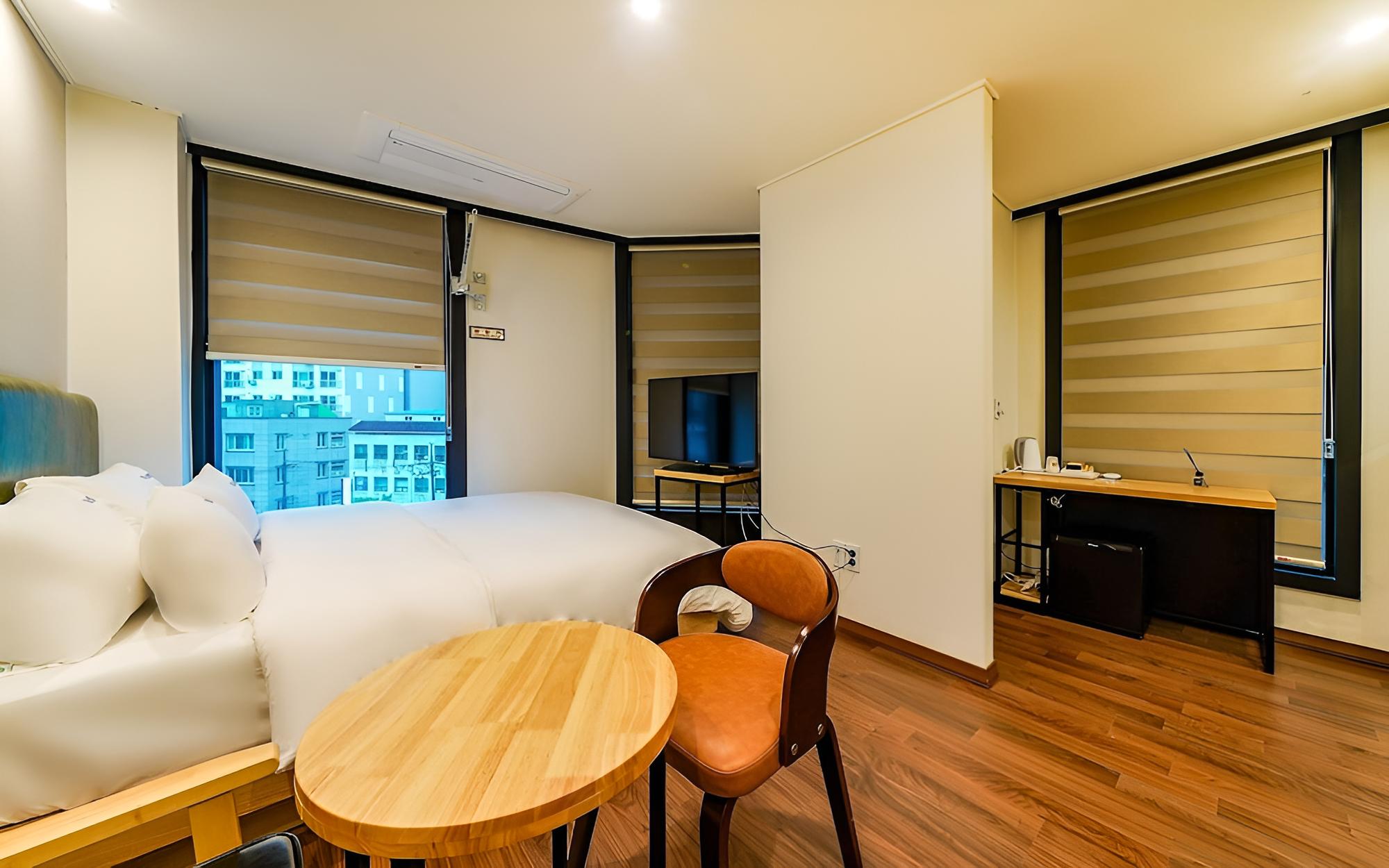 Room (Special room (large bathtub + free ac) - Photo 2