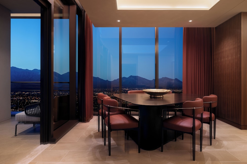 Terrace King Suite