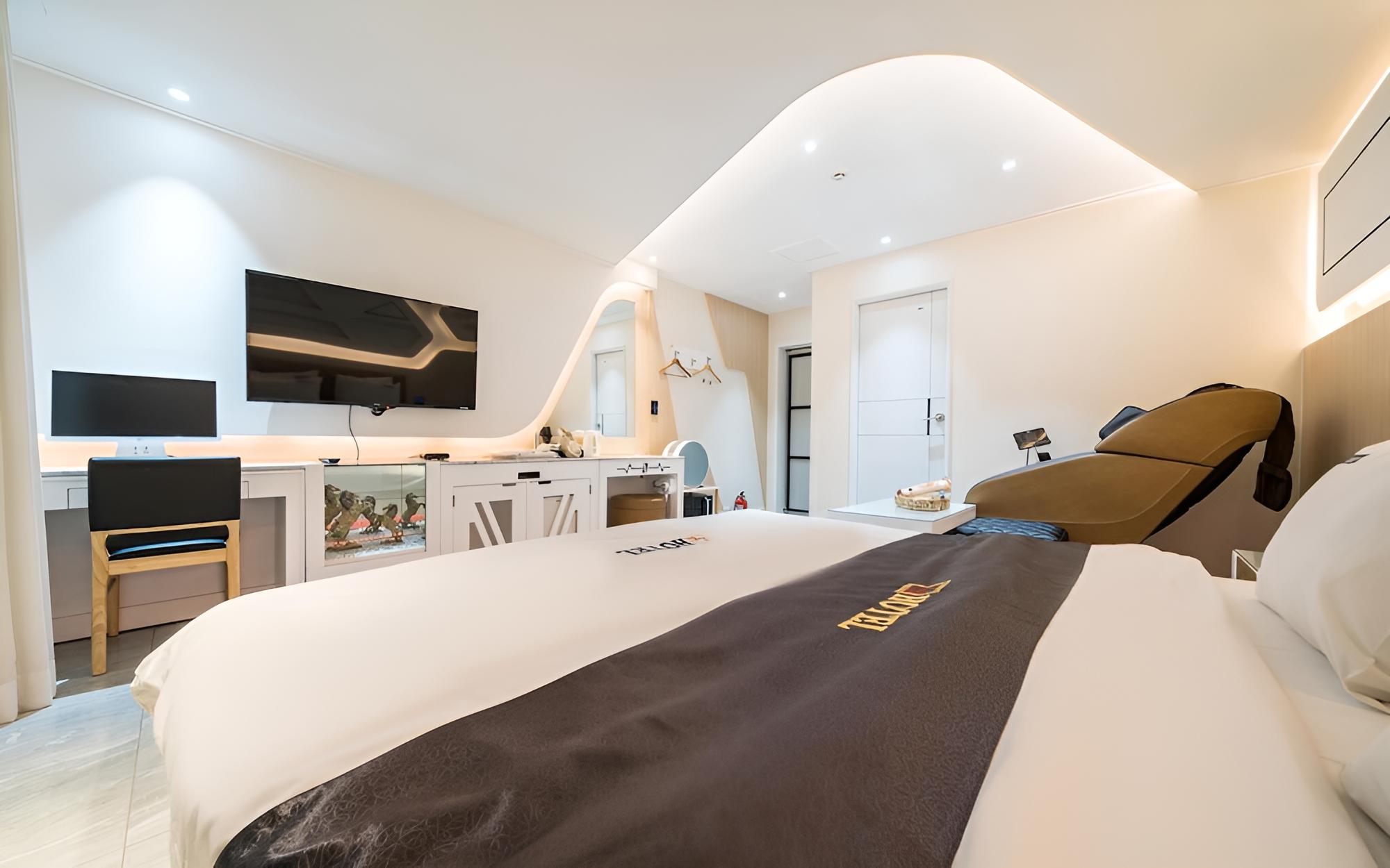 Room (Drive-in luxury massage chair (Massag) - Photo 9