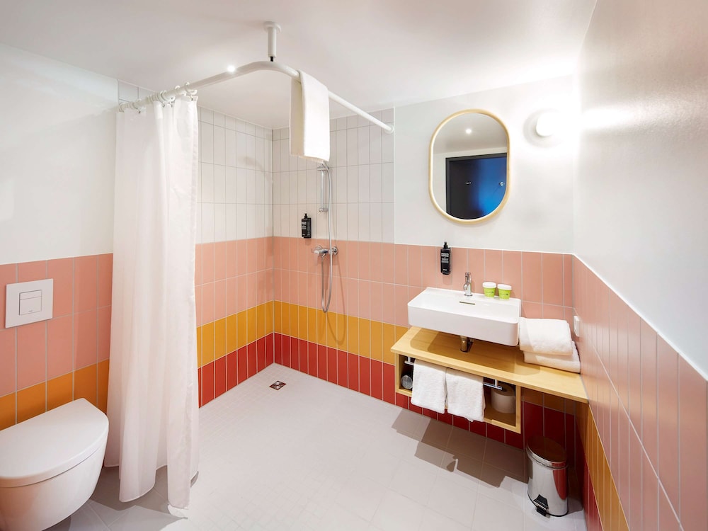 Standard Suite, 2 Double Beds, Connecting Rooms (Family) - Photo 7