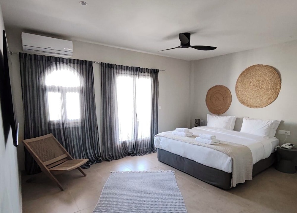 Premium Room, Outdoor Jacuzzi, Sea View - Photo 1